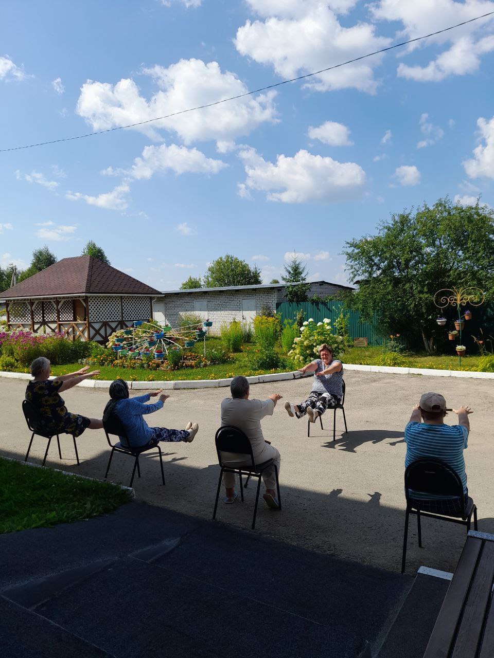 Зарядка на свежем воздухе