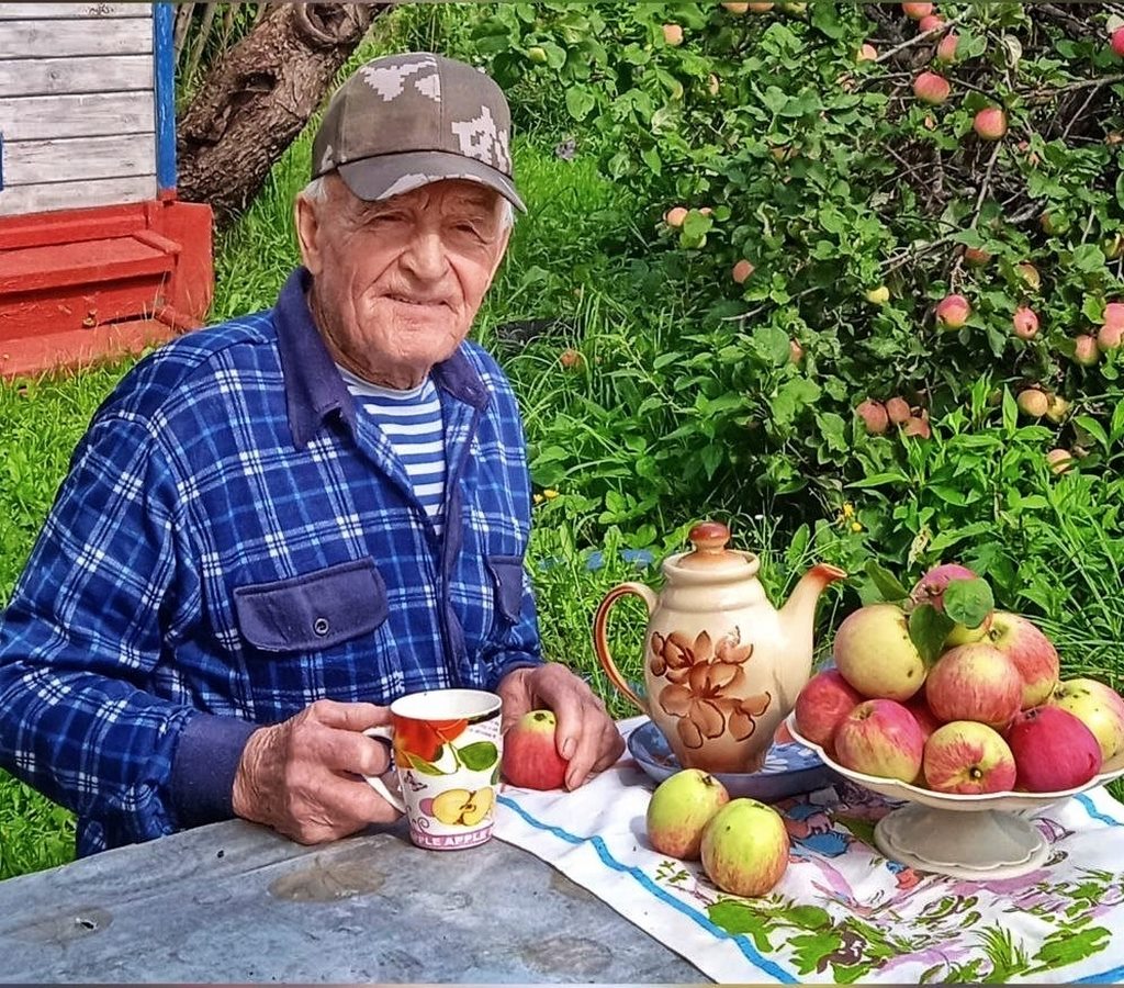 90-летний юбилей отметил Ухалкин Николай Васильевич!