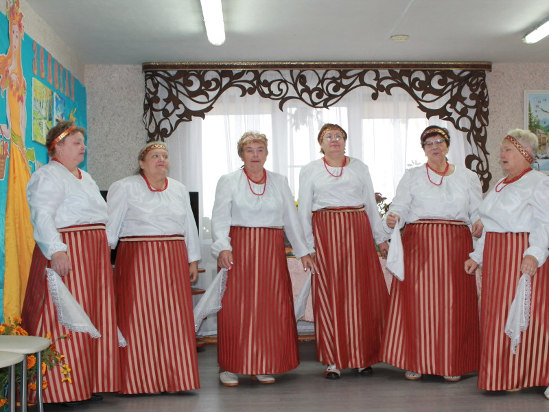 Праздничная программа