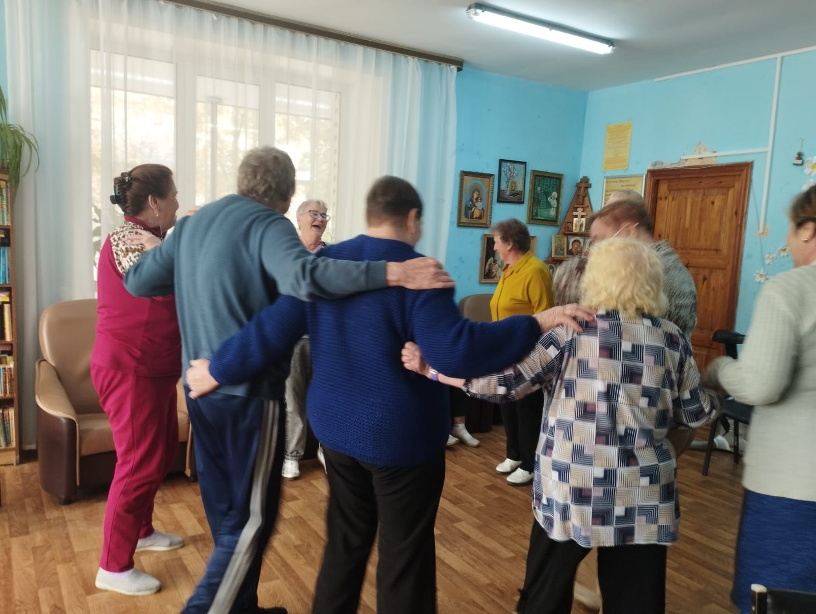 Занятие с элементами тренинга «Согреем ладони, разгладим морщины»